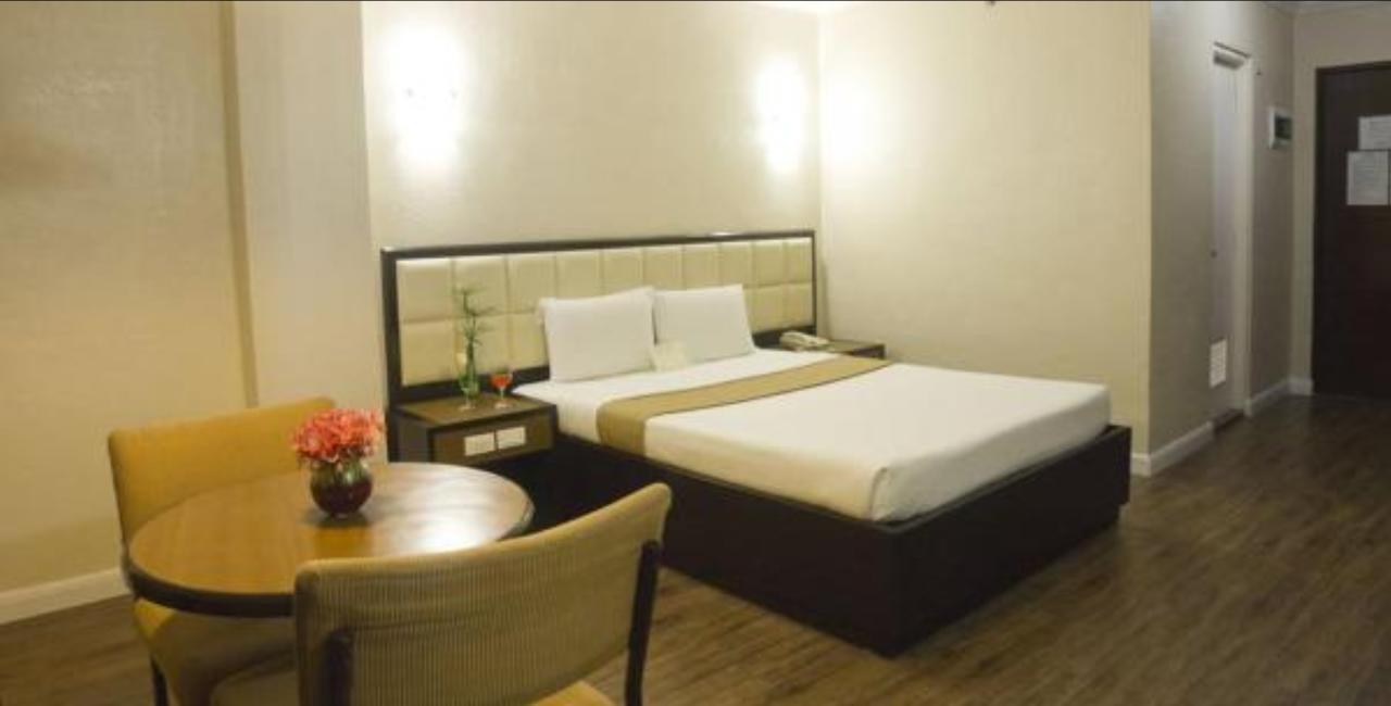 Rothman Hotel Manila Kültér fotó